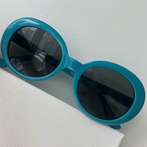Saint Laurent Surf Sunglasses in the most beautiful color! 🦋